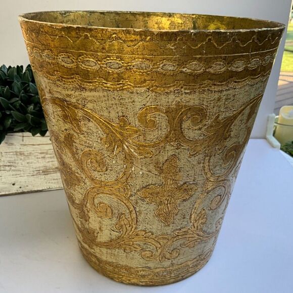 M Made In Italy Other - Vintage Italian Florentine-style gilt wastebasket Hollywood Glam